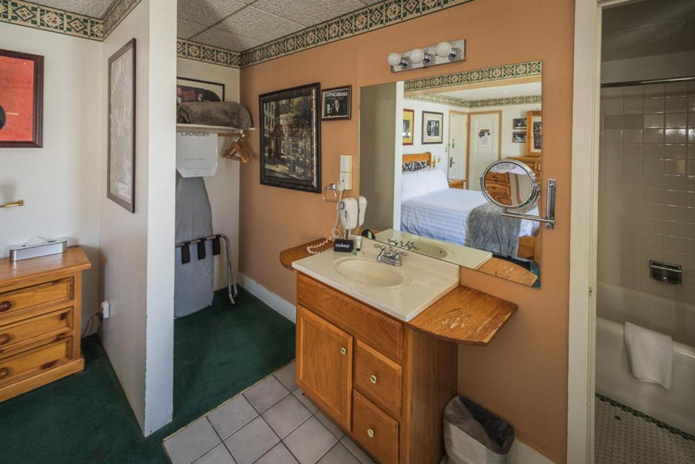 Nevada & Gambling Hall Hotel