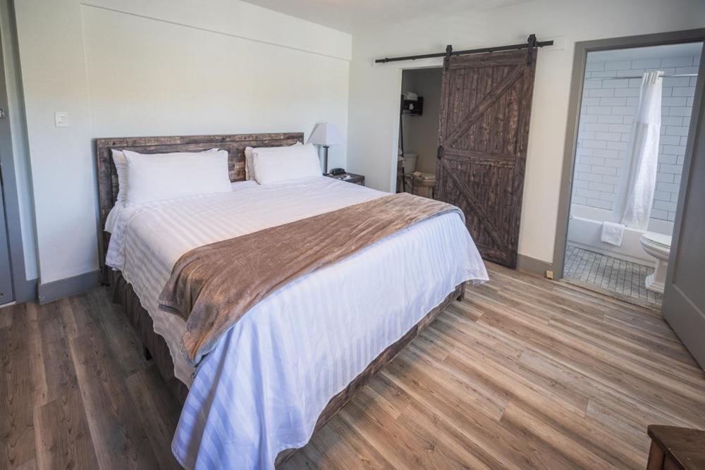 Nevada & Gambling Hall Hotel 3*